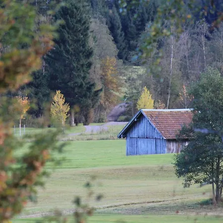Ferienwohnung-gartenblick-mit-traumhaftem-blick-in-die-natur 公寓 *